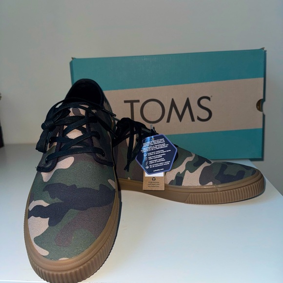 Men Shoes - Picture 3 of 7